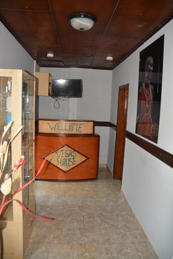 Vegas House Apartment ยาอุนเด ภายนอก รูปภาพ